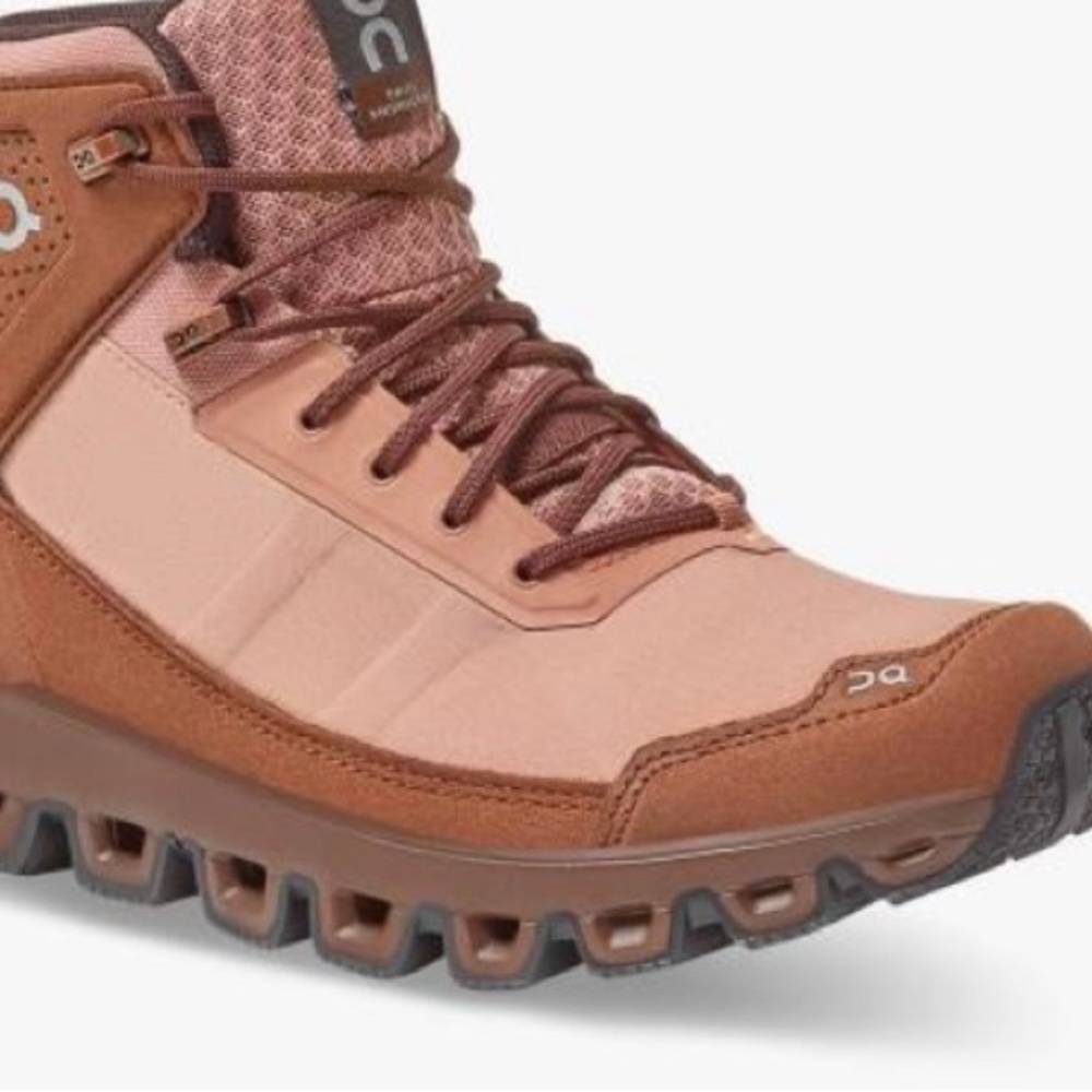 On cloudridge hiking boots